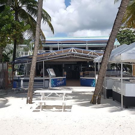 Worthing Beach Apartments 布里奇敦 外观 照片