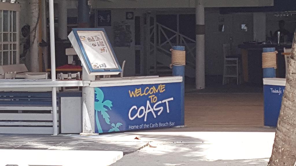 Worthing Beach Apartments 布里奇敦 外观 照片
